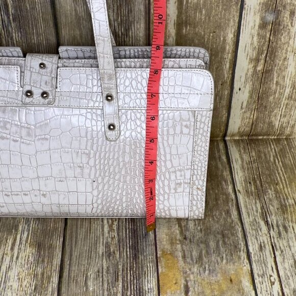 Kenneth Cole Pearl White Crocodile Pattern Leather Handbag Excellent Condition - Picture 4 of 9